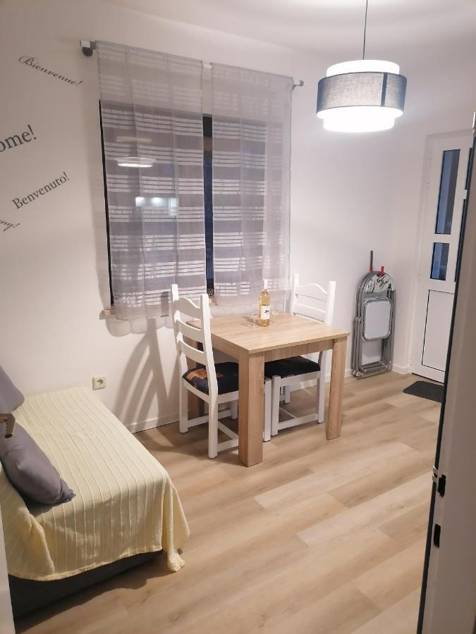 New Apartman Ziganto Z Near The Beach With Terrace Ičići Kültér fotó