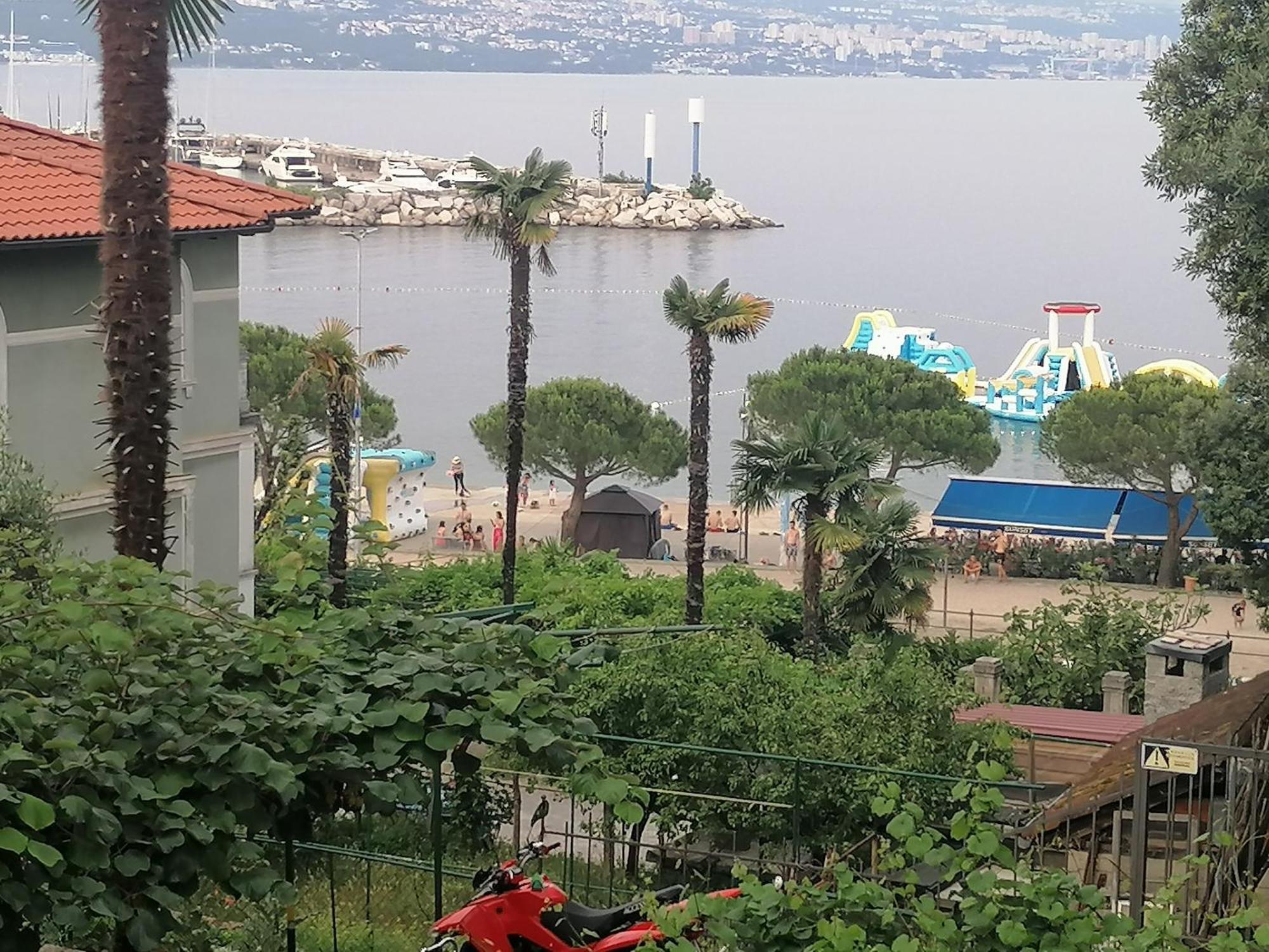 New Apartman Ziganto Z Near The Beach With Terrace Ičići Kültér fotó